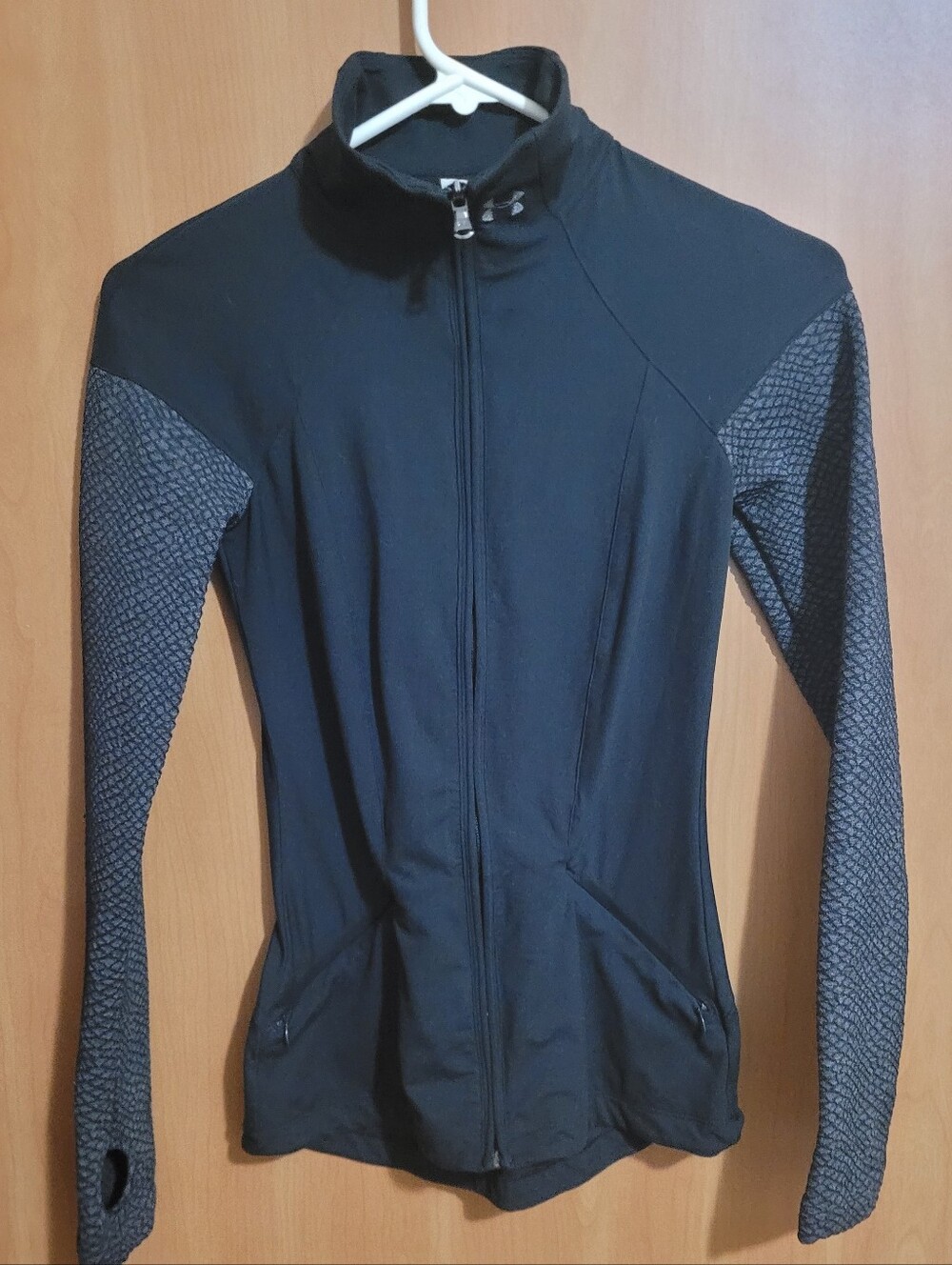 Under Armour Black Full-Zip Utility Jacket with Patterned Gray Sleeves